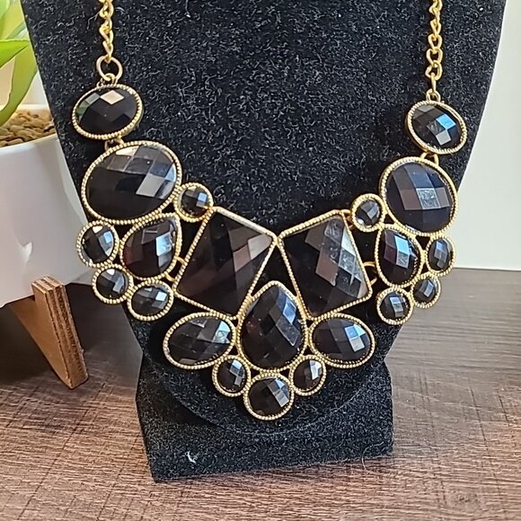 Unbranded Geometric Black Stone Bib Necklace Ladies Vintage Pre-Owned Dressy - Picture 6 of 9